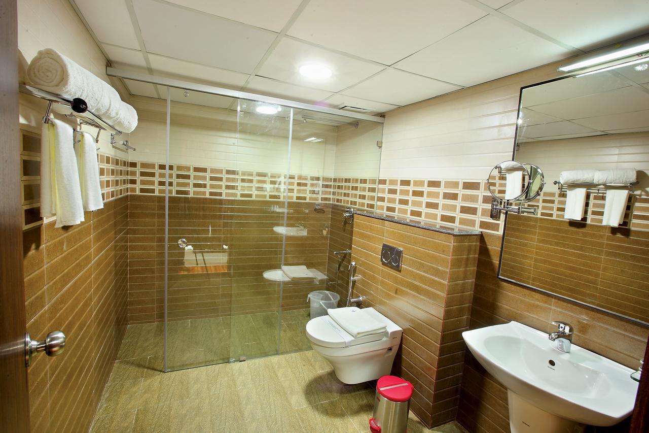 Hotel Joyees Residency Kottayam Exterior foto